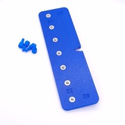 Szablon do wiercenia otworów pod uchwyty i półki meblowe