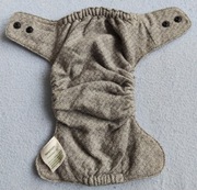 Otulacz z wełny merynosów na pieluchę tradycyjną 