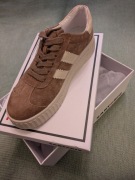 Sprzedam buty sneakersy damskie skóra naturalna