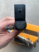 Wtryskiwacz paliwa 1.6 TDI 03L130277B CAYC skoda seat VW