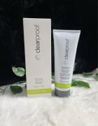 Głęboko Oczyszczająca Maska z Aktywnym Węglem Clear Proof Mary kay