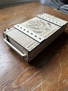 Pudełko, skrzynka ze sklejki w stylu wojskowym do samodzielnego montażu.