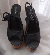 Buty letnie na koturnie roz. 38
