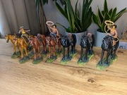 Figurki żołnierzyki konie 