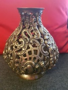 wazon  z brązu koronka 