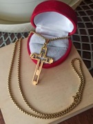 Przepiękny łańcuszek z krzyżem łańcuszek krzyż zawieszka stal kolor złoty