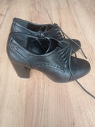 Półbuty na obcasie Laura Biagiotti rozmiar 37