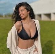 Biustonosz nowy czarny koronka TEZENIS INTIMISSIMI 80B trójkąt bez fiszbin