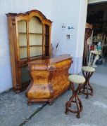 Bar recepcja w stylu włoskim regał + hokery + lada 