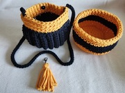 Torebka i kosz wełniany na drobiazgi