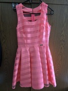 Rozkloszowama sukienka S.Moriss neonowy róż rozmiar XS