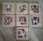 Box prezent kolczyki zapakowane w pudełko święta mikołajki upominek