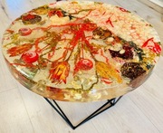 Stolik kawowy z żywicy 