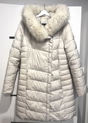 Kurtka pikowana z kapturem wykonczonym futerkiem- stan bardzo dobry