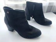 Czarne Botki z Ćwiekami na słupku rozm 40 Lavorazione Artigiana