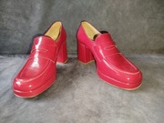 Pulbuty damskie lakierowane Wojas r.40