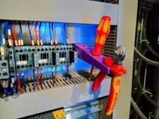 Uchwyt na narzędzia na szynę DIN 