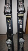 Narty zjazdowe z zapięciami taniej niż wypożyczeni