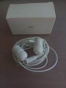 Słuchawki LG - przewodowe do telefonu.