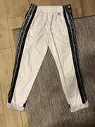 Spodnie Champion biale na guziki rozmiar M