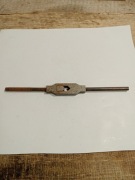 Uchwyt do gwintowania narzędzia