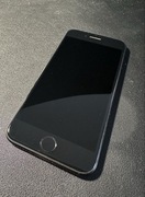 iPhone SE 2020 82% baterii