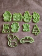 Świąteczny zestaw wykrawaczy wyciskaczy do pierników ciastek 