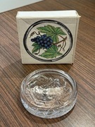 Szklana podkładka z winogronem pod butelkę 