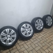 Koła Opel Zafira B Astra 5X110 ET39 6,5JX16H2 z oponami 255/55R16 Goodyear