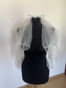 Biały welon ślubny, weselny; kokardka; podwójny, wieczór panieński 60 cm