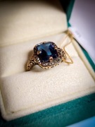 Kolekcja wiktoriańska pierścionek YES Topaz London Blue roz.14 585