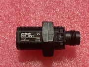 Omron E3F1-RP21. Czujnik refleksyjny M18. 1-7 szt