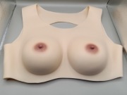 Sztuczne piersi silikonowe