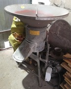 Śrutownik do zboża Bąk z silnikiem 7.5 kW