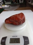 Piękna , oryginalna , naturalna  bryła bursztynu bałtyckiego o wadze 170g .