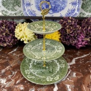 Angielska etażerka 3-poziomowa - Coaching Taverns - Royal Tudor Ware #8