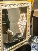 Lustro w ramię z podświetleniem