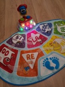 Mata grająca do tańczenia CHICCO