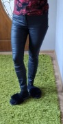 Czarne woskowane spodnie skórzane M/L skinny