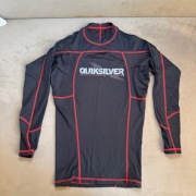 Męski Rashguard QUIKSILVER – Rozmiar S | czarny, termoaktywny-idealny stan