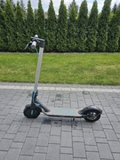 hulajnoga elektryczna motus 10 lite2022. Ładuje sie do 4kresek zamiast do 5