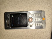 Sony Ericsson w880 z ładowarką 
