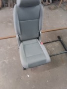 Pojedynczy fotel 3 rząd caddy