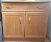 Zestaw mebli pokojowych komody, szafka wisząca, szafa narożna.