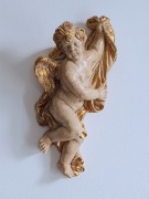 Anioł barokowy z konglomeratu 