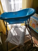 Sprzedam stojak z wanienką i przewijak