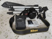 Nikon D3500 - Niski przebieg (24tys), 2 baterie + statyw Stan bardzo dobry!