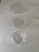 Zestaw trzech półmisków w kształcie rybki