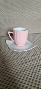 filiżanka ze spodkiem ozdoba dekoracja różowa