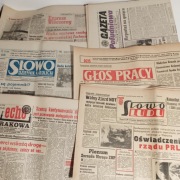 Express Wieczorny" Echo Kraków  Słowo Ludu Głos Pracy Gazeta P  kiosk PRL-u
